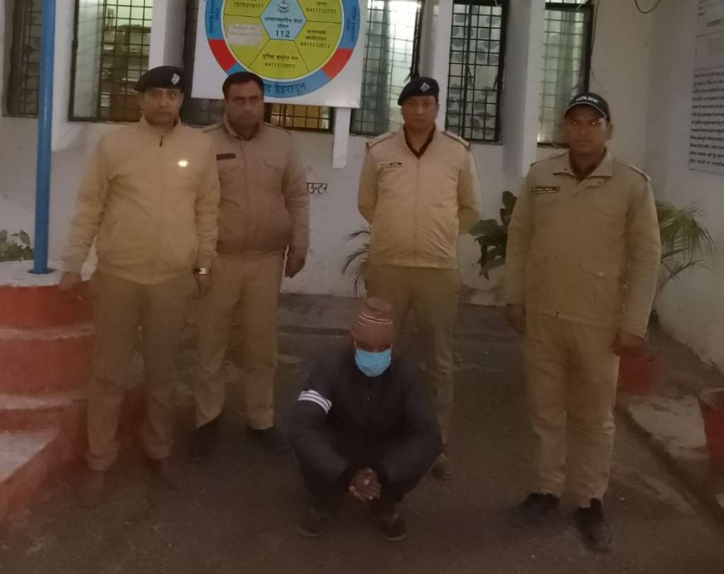 पुलिस ने दूधली के जंगल से युवक का शव मिलने की गुत्थी सुलझाई ,चचेरा भाई गिरफ्तार