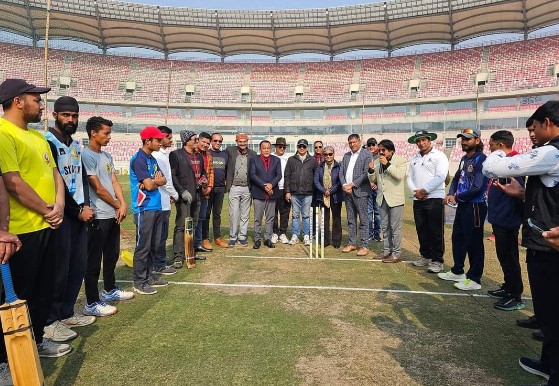 नशे के खिलाफ होगी जंग, क्रिकेट में युवा दिखाएंगे दम