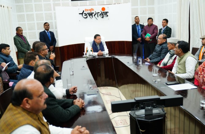 हल्द्वानी हिंसा के मुद्दे पर कांग्रेस के नेताओं ने सीएम आवास में दी दस्तक