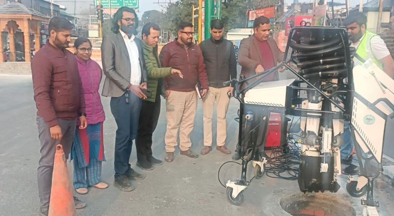 दून स्मार्ट सिटी- अब रोबोटिक मशीन से साफ होंगे शहर के सीवर