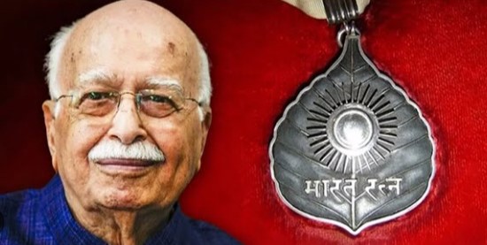 देश के सर्वोच्च नागरिक सम्मान ‘भारत रत्न’ से नेता लालकृष्ण आडवाणी सम्मानित 