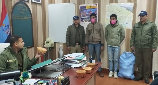 वन तस्करों पर उत्तरकाशी पुलिस ने कसा शिकंजा