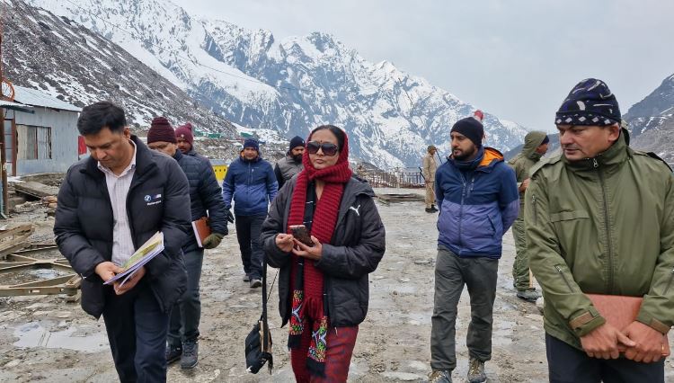 मुख्य सचिव ने केदारनाथ धाम के कार्यों का लिया जायजा