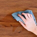 लकड़ी का फर्नीचर गंदा हो गया है तो ये टिप्स अपनाएं, चमकने लगेगा तुरंत