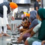 पीएम मोदी ने बिहार के गुरुद्वारे पटना साहिब में की ‘सेवा’, यहां देखें वीडियो