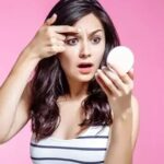 चेहरे के इस हिस्से पर निकल रहे हैं दाने तो हल्के में न लें, जानें कारण और इलाज