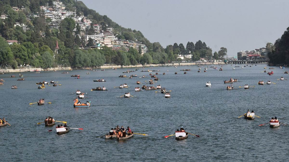 मैदानी क्षेत्रों में गर्मी बढ़ने के चलते सैलानियों ने नैनीताल की ओर रुख करना किया शुरु, 80 फीसदी होटल हुए पैक 