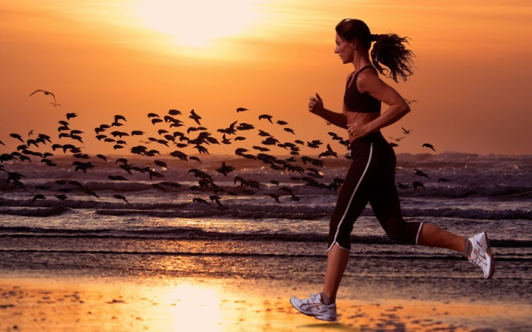 लंबी उम्र के लिए रोजाना दौडऩा है जरूरी, स्लो रनिंग के हैं ढ़ेर सारे फायदे, जानिए