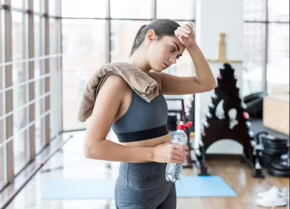 एक्सरसाइज के दौरान या तुरंत बाद सिरदर्द होना गंभीर बीमारी के हैं संकेत, नई रिसर्च में हुआ बड़ा खुलासा