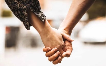 रिलेशनशिप में धोखा दिया तो हो सकती है जेल, जानें नए कानून में मिलेगी कितनी सजा