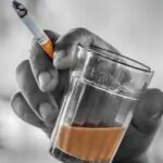 चाय के साथ सुट्टा खूब पीते हैं लोग, जान लीजिए कितना खतरनाक है ये कॉम्बिनेशन