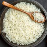 क्या आपको बासी चावल खाने चाहिए? जानिए उन्हें दोबारा गर्म करने और स्टोर करने का तरीका