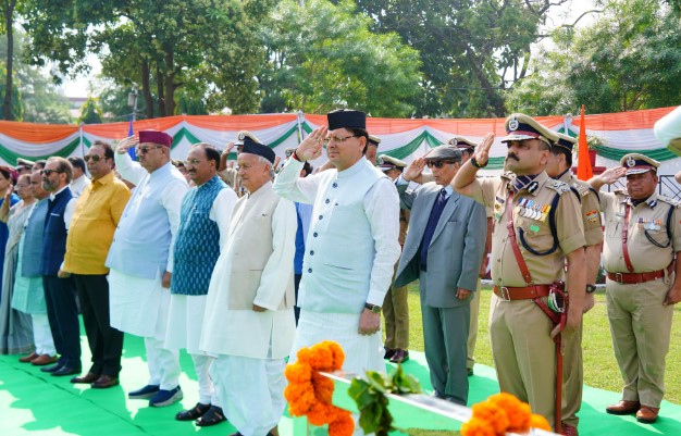 पुलिस स्मृति दिवस- मुख्यमंत्री धामी ने शहीदों को दी श्रद्धांजलि