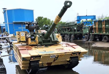 चीन सीमा पर तैयारियां तेज, भारतीय सेना 2025 में करेगी हल्के टैंक ‘जोरावर’ का परीक्षण