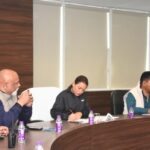 खेल मंत्री रेखा आर्या ने उत्तरांचल ओलम्पिक संघ और खेल विभाग के अधिकारियों के साथ की बैठक