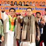 सीएम धामी ने दिल्ली में भाजपा प्रत्याशी के पक्ष में जनसभा को किया संबोधित