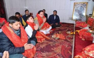 सीएम धामी ने सिद्धपीठ माँ सुरकण्डा मन्दिर के दर्शन किये