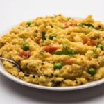 खिचड़ी का नाम सुनते ही बच्चों से लेकर बड़ो तक के बनने लग जाते है मुंह.. इस तरीके से बनाएंगे तो चट हो जाएगी प्लेट   