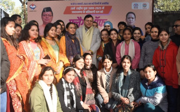 युवा महोत्सव के लिए प्रदेश का 72 सदस्यीय दल रवाना