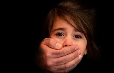 अधेड़ उम्र व्यक्ति ने आठ साल की बच्ची के साथ किया दुष्कर्म, आरोपी फरार