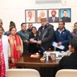 कृषि सहायकों ने कृषि मंत्री गणेश जोशी से की मुलाकात, मानदेय बढ़ोतरी और अन्य सुविधाओं की मांग की