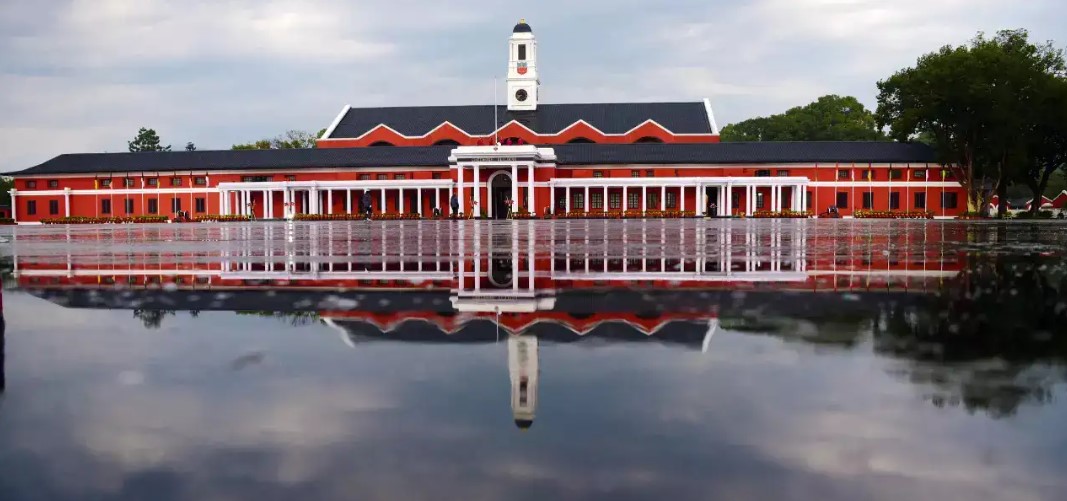 आइएमए में पहली बार महिला कैडेट भी सैन्य प्रशिक्षण करेंगी प्राप्त, जुलाई से पहला बैच होगा शामिल 