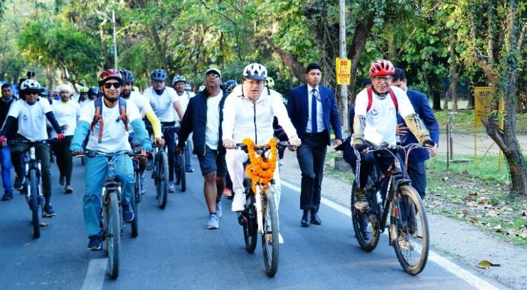 मुख्यमंत्री धामी ने फिट इंडिया, फिट उत्तराखंड रन और साइकिल रैली का किया शुभारंभ 
