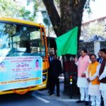 मुख्यमंत्री धामी ने कलस्टर विद्यालयों में परिवहन सुविधा के लिए 15 बसों का किया फ्लैग ऑफ