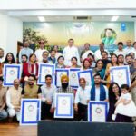 सीएम धामी ने 16 एसडीजी अचीवर को किया सम्मानित