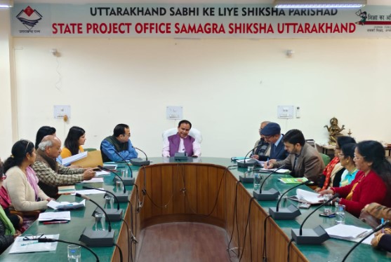 विद्या समीक्षा केन्द्र से जुड़ेंगे सभी आवासीय विद्यालय- डॉ. धन सिंह रावत