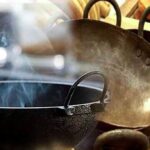 क्या आप भी पकाते हैं इन चीजों को लोहे के बर्तन में, तो हो जाएँ सावधान, नहीं तो सेहत को हो सकता है नुकसान