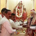 उत्तराखंड दौरे पर पहुंचे प्रधानमंत्री मोदी, मुखबा स्थित गंगा मंदिर में की विशेष पूजा अर्चना