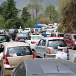 नैनीताल पहुंचे श्रद्धालुओं को कैंची धाम तक पहुंचने के लिए झेलना पड़ा 11 किमी लंबा जाम 