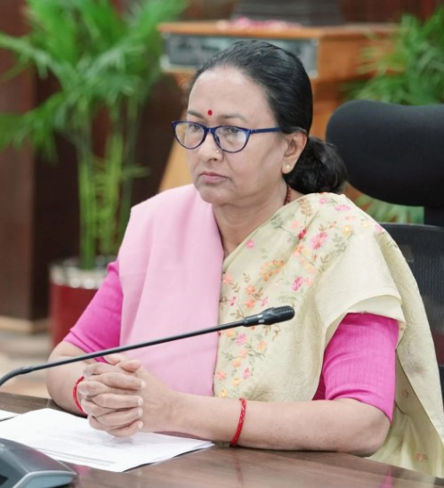 मुख्य सचिव राधा रतूड़ी ने ईएफसी में विभिन्न प्रस्तावों को दिया अनुमोदन