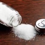 क्या आप भी करते हैं नमक का अधिक सेवन, तो जान लीजिये इससे होने वाले नुकसान