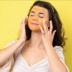 क्या आप भी करते हैं अपने चेहरे पर इन चीजों का इस्तेमाल, तो जान लीजिये इससे होने वाले नुकसान