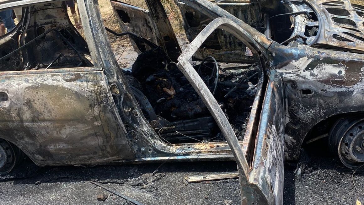 भविष्य बदरी मार्ग पर जली हुई कार में मानव कंकाल मिलने से इलाके में फैली सनसनी 