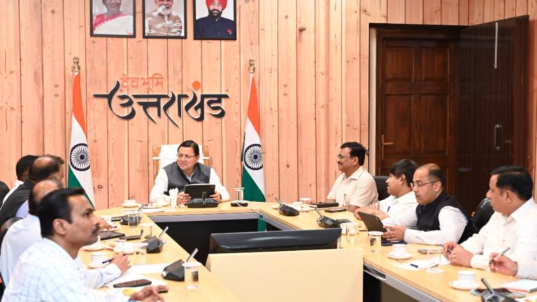 विद्यालयों और महाविद्यालयों में विशेष योग शिविरों का किया जाए आयोजन –  मुख्यमंत्री धामी