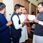 मुख्यमंत्री धामी ने लोगों की सुनी समस्याएं, अधिकारियों को दिए समाधान के निर्देश