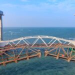 प्रधानमंत्री मोदी ने भारत के पहले वर्टिकल लिफ्ट समुद्री ब्रिज पंबन का किया उद्घाटन