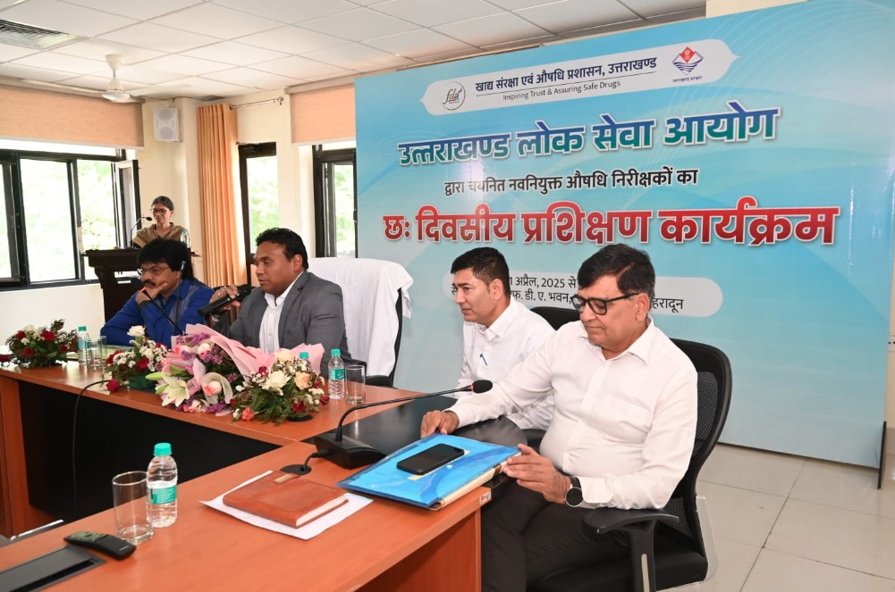 राज्य में हर नागरिक को गुणवत्तायुक्त, मानक स्तर की औषधियाँ समय पर उपलब्ध हों- डॉ. राजेश कुमार