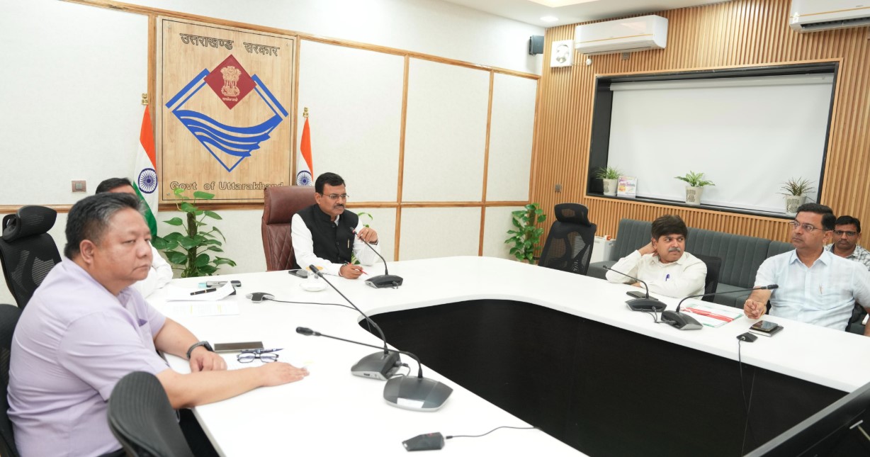 पर्यावरण दिवस की तैयारियां तेज, मुख्य सचिव ने अधिकारियों के साथ की बैठक