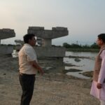 मुख्यमंत्री धामी ने किया भारत-नेपाल सीमा पर निर्माणाधीन मार्ग का निरीक्षण