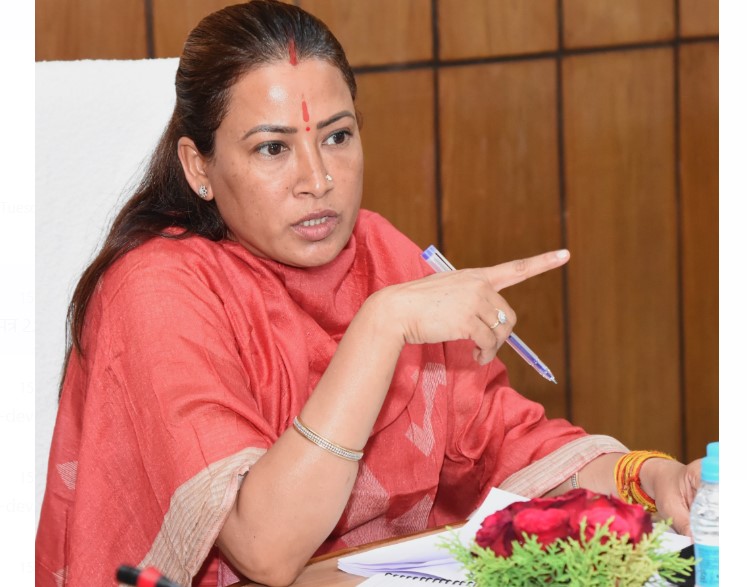 आंगनबाड़ी और सहायिकाओं को नियुक्ति पत्र 20 मई से- रेखा आर्या