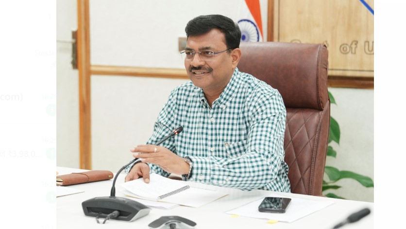 मुख्य सचिव की अध्यक्षता में सचिव समिति की बैठक, सभी जिलाधिकारी वीडियो कॉन्फ्रेंसिंग से जुड़े