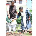 कृषि मंत्री गणेश जोशी ने विश्व पर्यावरण दिवस पर ‘एक पेड़ मां के नाम’ अभियान के तहत किया फलदार पौधों का रोपण 