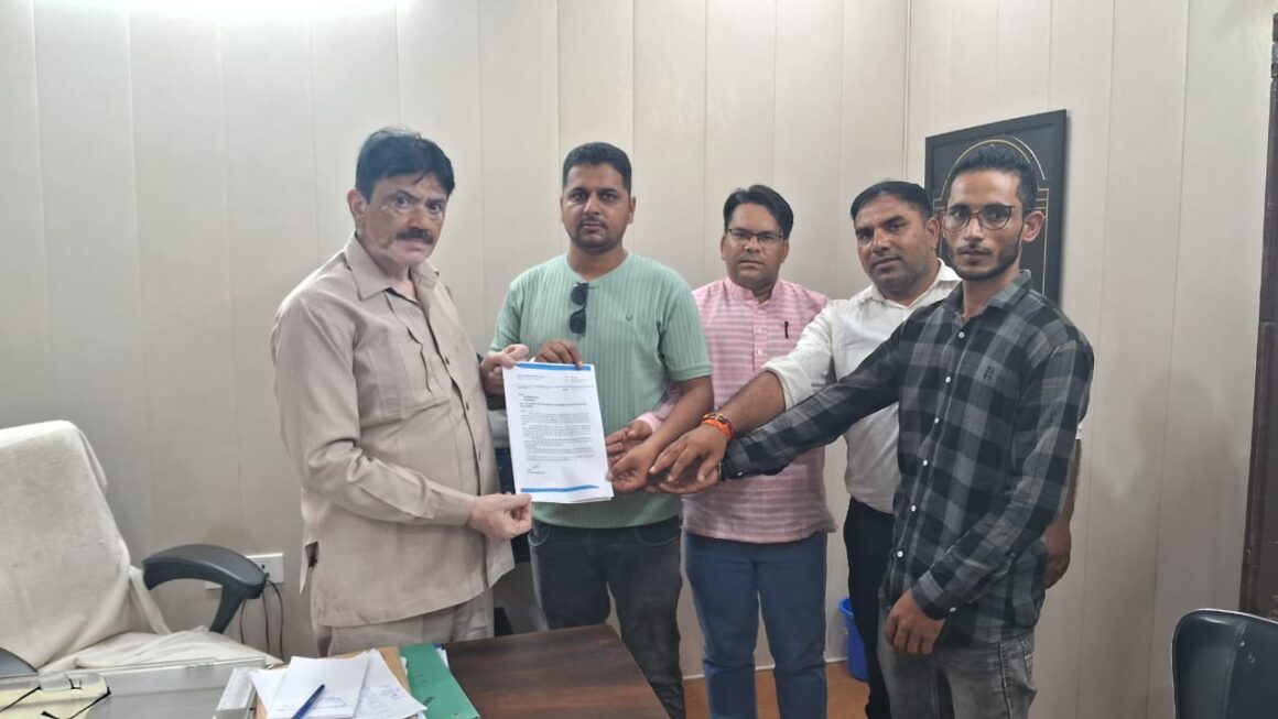 लोक पंचायत ने हनोल मंदिर समिति के फैसले का किया विरोध